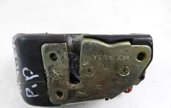 Chrysler Grand Voyager III Front door lock
