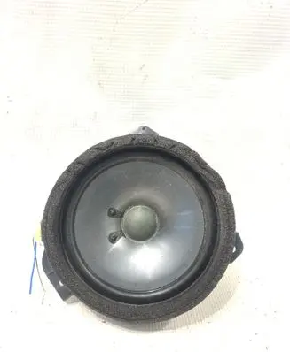 Subaru Impreza III Front door speaker