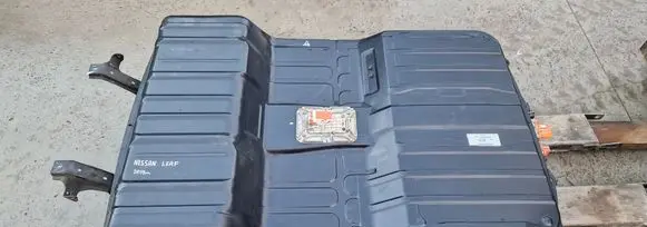 Nissan Leaf II (ZE1) Hybrid / electric car battery 295B05SH0C