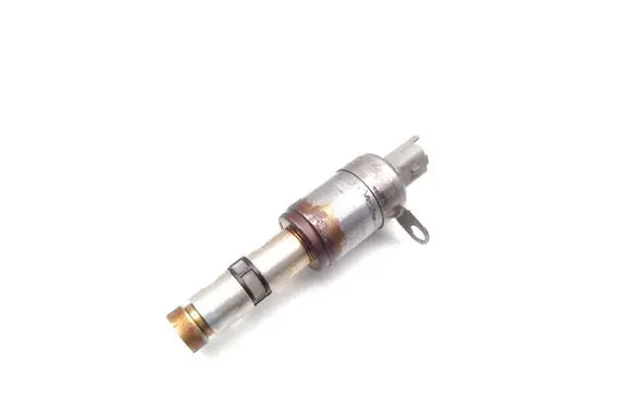 Renault Scenic III - Grand scenic III Camshaft vanos timing valve 823650
