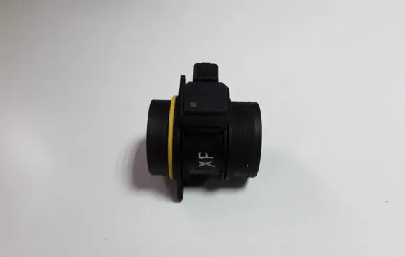Jaguar XF X250 Mass air flow meter 4R8Q12B579AC