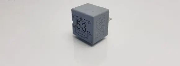 Volkswagen PASSAT B6 Other relay 141951253B