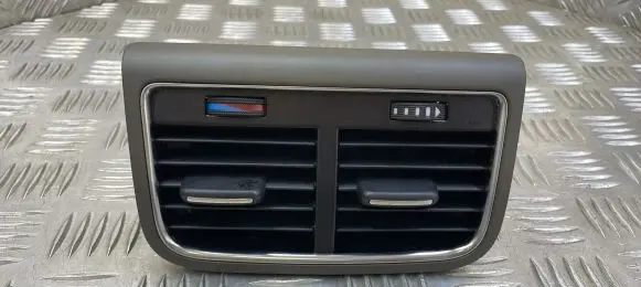 Audi Q5 SQ5 Rear air vent grill 8K0819203