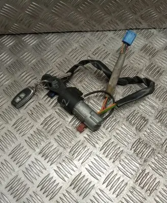 Citroen Xsara Picasso Ignition lock 9641551180
