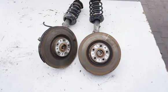 Volkswagen PASSAT B6 Front wheel hub spindle knuckle