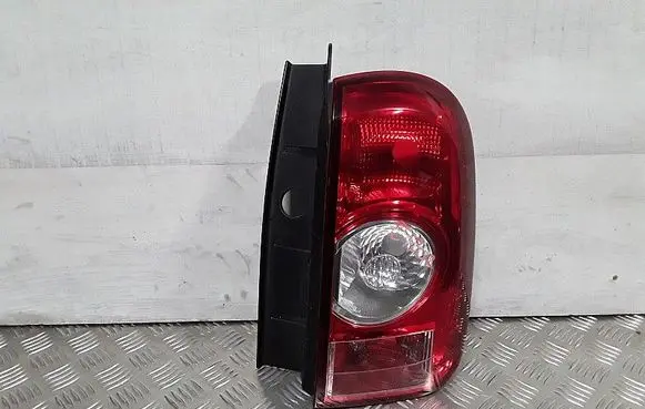 Dacia Duster Rear/tail lights 