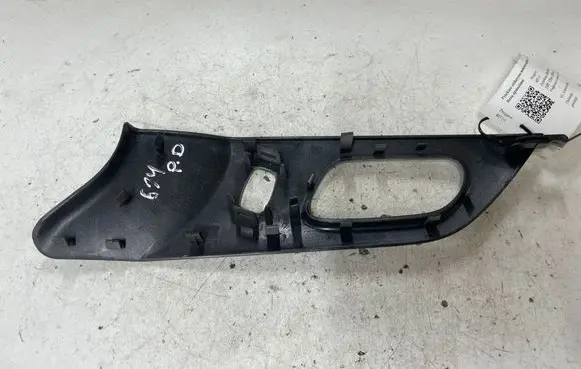 Peugeot 407 Front door interior handle trim 9643531277 9661274877