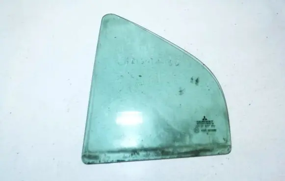 Mitsubishi Carisma Rear vent window glass 