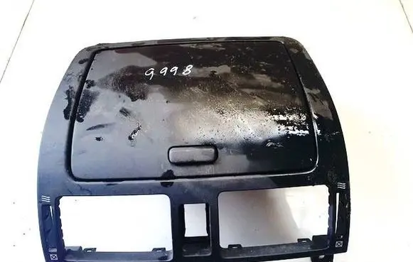 Toyota Avensis T250 Glove box 8586