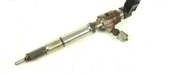 Volkswagen Golf VI Fuel injector 03L130277B