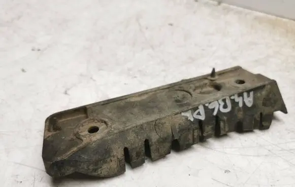 Audi A4 S4 B6 8E 8H Front bumper mounting bracket 8E0807283