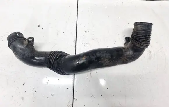 Citroen Xsara Air intake hose/pipe 9621463980