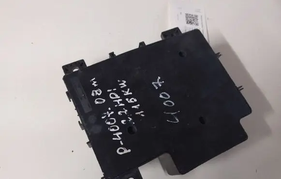 Peugeot 4007 Comfort/convenience module 8637A318 519087902 L8637001A