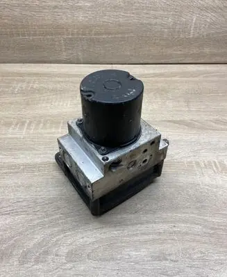 BMW 5 E60 E61 ABS Pump 6783360 6783362 6774679