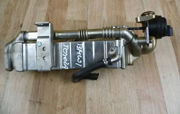 BMW 5 F10 F11 EGR valve cooler 7823210 11717823210 782321008