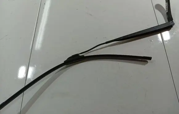 Renault Scenic II - Grand scenic II Front wiper blade arm 8200113230