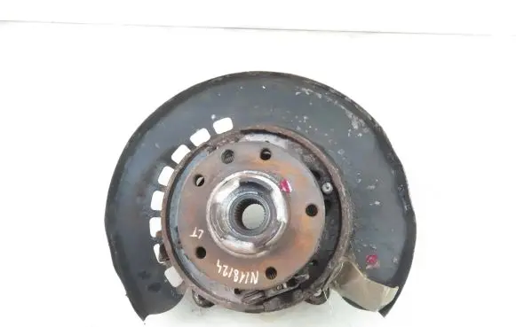 Audi Q7 4L Stub axle 7L8505435