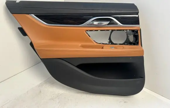 BMW 7 G11 G12 Rear door card panel trim 105851902C