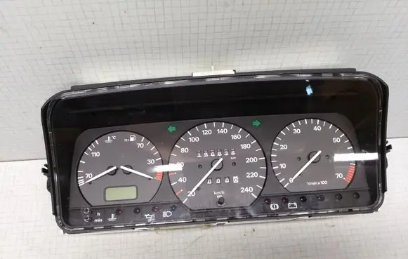 Volkswagen PASSAT B4 Speedometer (instrument cluster) 3A0919033A 6160593003