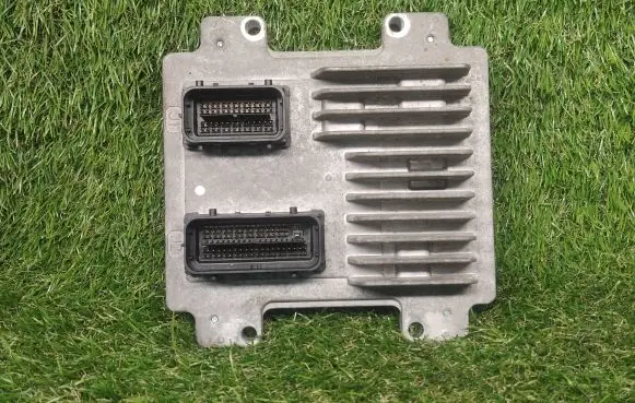 Opel Astra J Engine control unit/module ECU 12654172 12642927