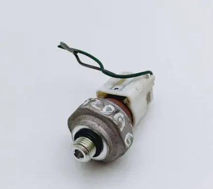 Mazda 6 Air conditioning (A/C) pressure sensor