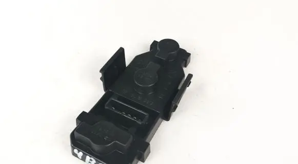Audi A6 S6 C5 4B Tail light bulb cover holder bL3158B 3299