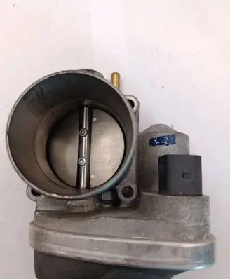 Renault Megane III Throttle valve 408238827 10033111 8200190734
