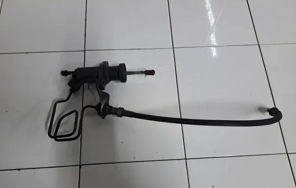 BMW 3 E46 Clutch master cylinder