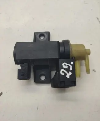 Mercedes-Benz A W176 Turbo solenoid valve 8200790180