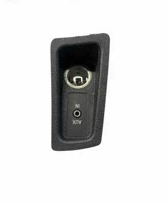 BMW 1 E81 E87 AUX in-socket connector 6131693056102