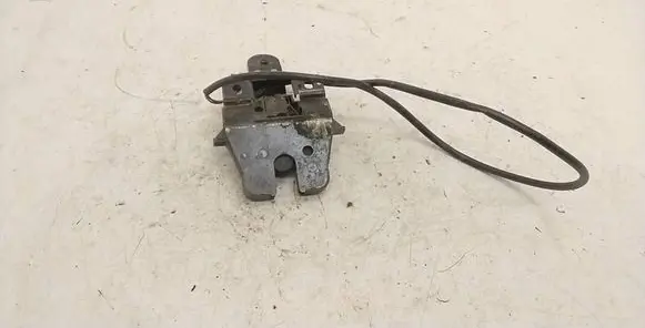 BMW 7 E38 Tailgate/trunk/boot lock/catch/latch 8174853