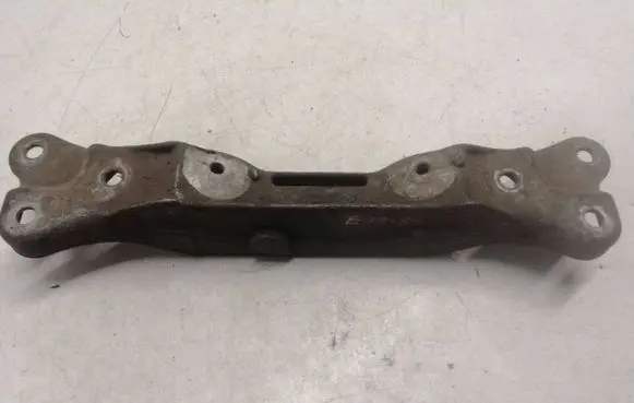 BMW 5 E39 Gearbox mounting bracket 1093446