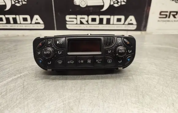 Mercedes-Benz C W203 Climate control unit 2098300285