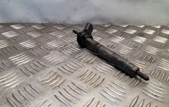 Fuel injector