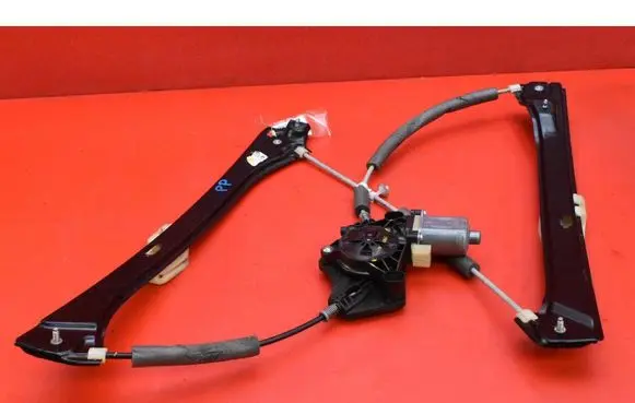 Skoda Superb B5 (3U) Front door window regulator with motor 5Q0959802B