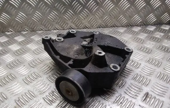 Opel Vectra C A/C compressor mount bracket 55187675