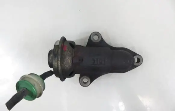 Toyota Yaris EGR valve 2562033010