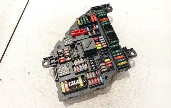 BMW 5 F10 F11 Fuse box set 926492302 417033452H