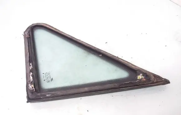 Seat Alhambra (Mk1) Front triangle window/glass 