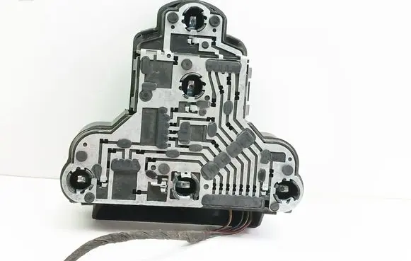 Volkswagen Golf III Tail light bulb cover holder 1H6945520