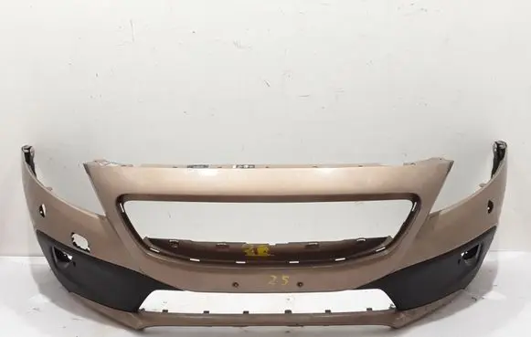 Volvo V40 Front bumper 31353310