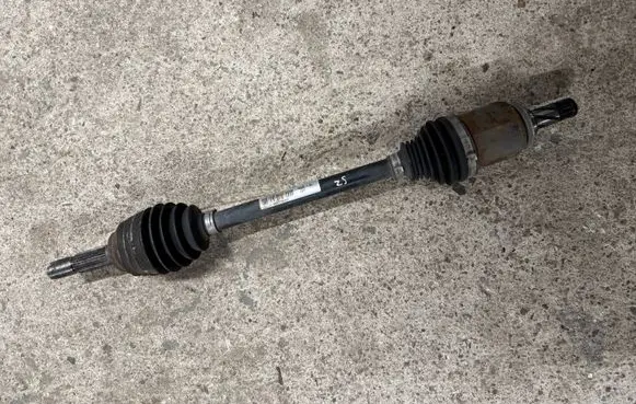 MG ZS Front driveshaft 10233396