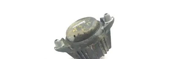Mercedes-Benz E W212 Engine mount bracket A2122404117
