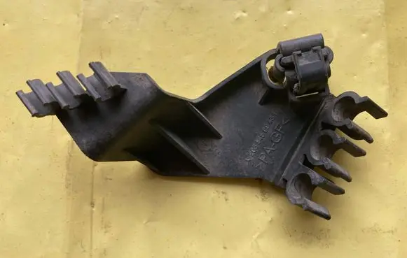 Mercedes-Benz C W203 Other rear suspension part A2035460943 2035460943