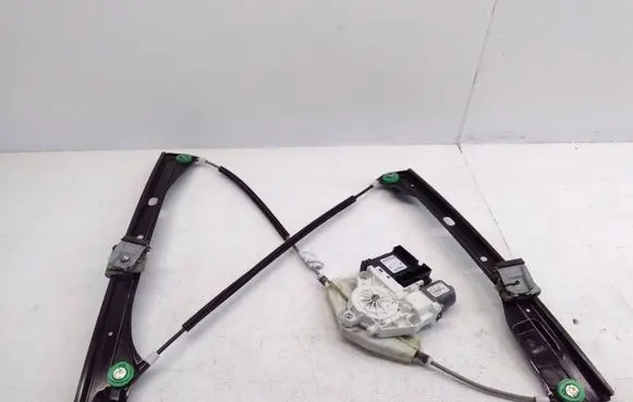 Volkswagen Golf Plus Front door window regulator with motor 5M1837402G 1K0959702N 1K0959792K