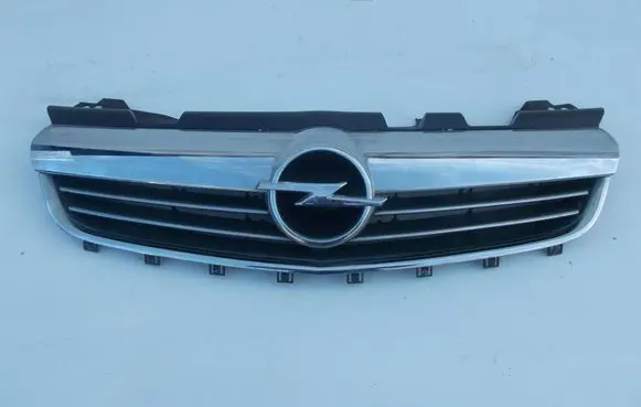 Front bumper upper radiator grill