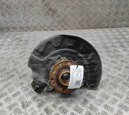 Volkswagen PASSAT B8 Front wheel hub 5Q0407258C