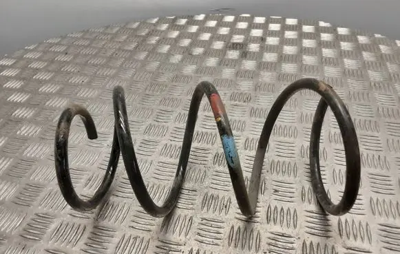 Toyota Prius (XW20) Front coil spring