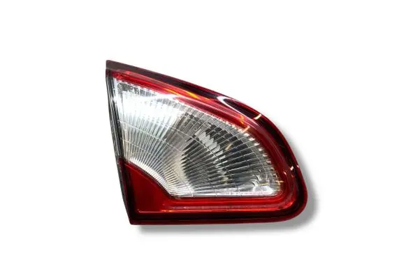 Nissan Qashqai Tailgate rear/tail lights 89503189 B26555BR01A