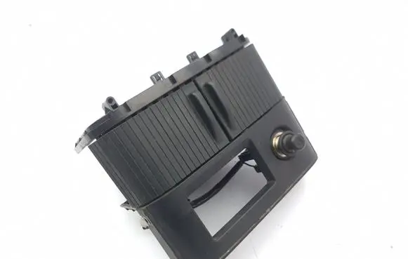 Nissan X-Trail T30 Glove box central console 68108EQ400